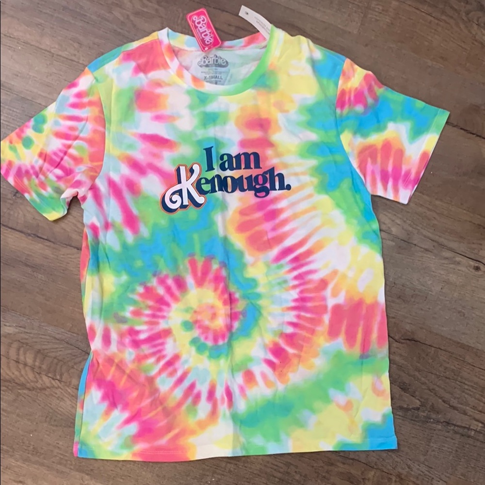 Mattel Red and Pink Short Sleeve Tee Vibrant Design